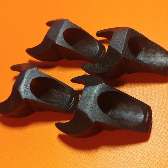 Bull bison buffalo carved wood napkin rings - Picture 3 of 7